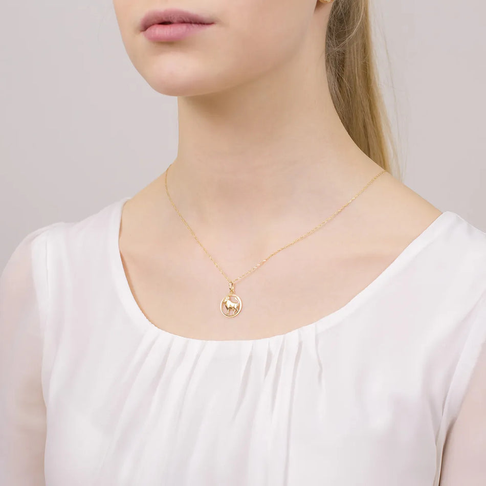 Zlatý prívesok znamenie zverokruhu Býk